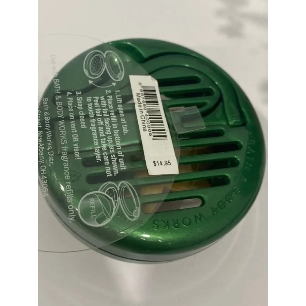 Bath & Body Works Christmas Holiday Car Vent Visor Clip with Refill
